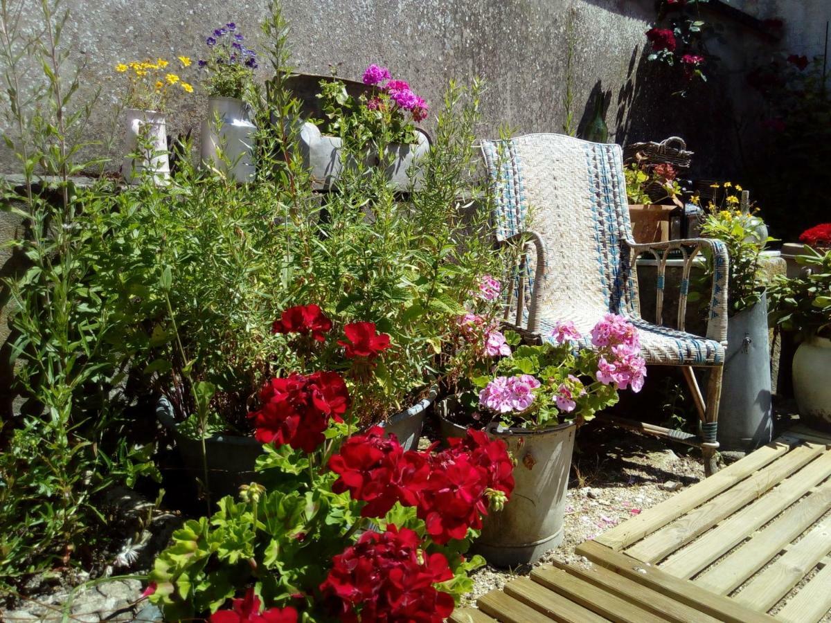 Le Piano Biesles Exterior foto
