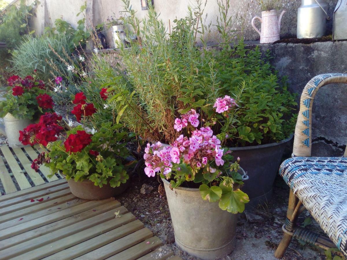 Le Piano Biesles Exterior foto